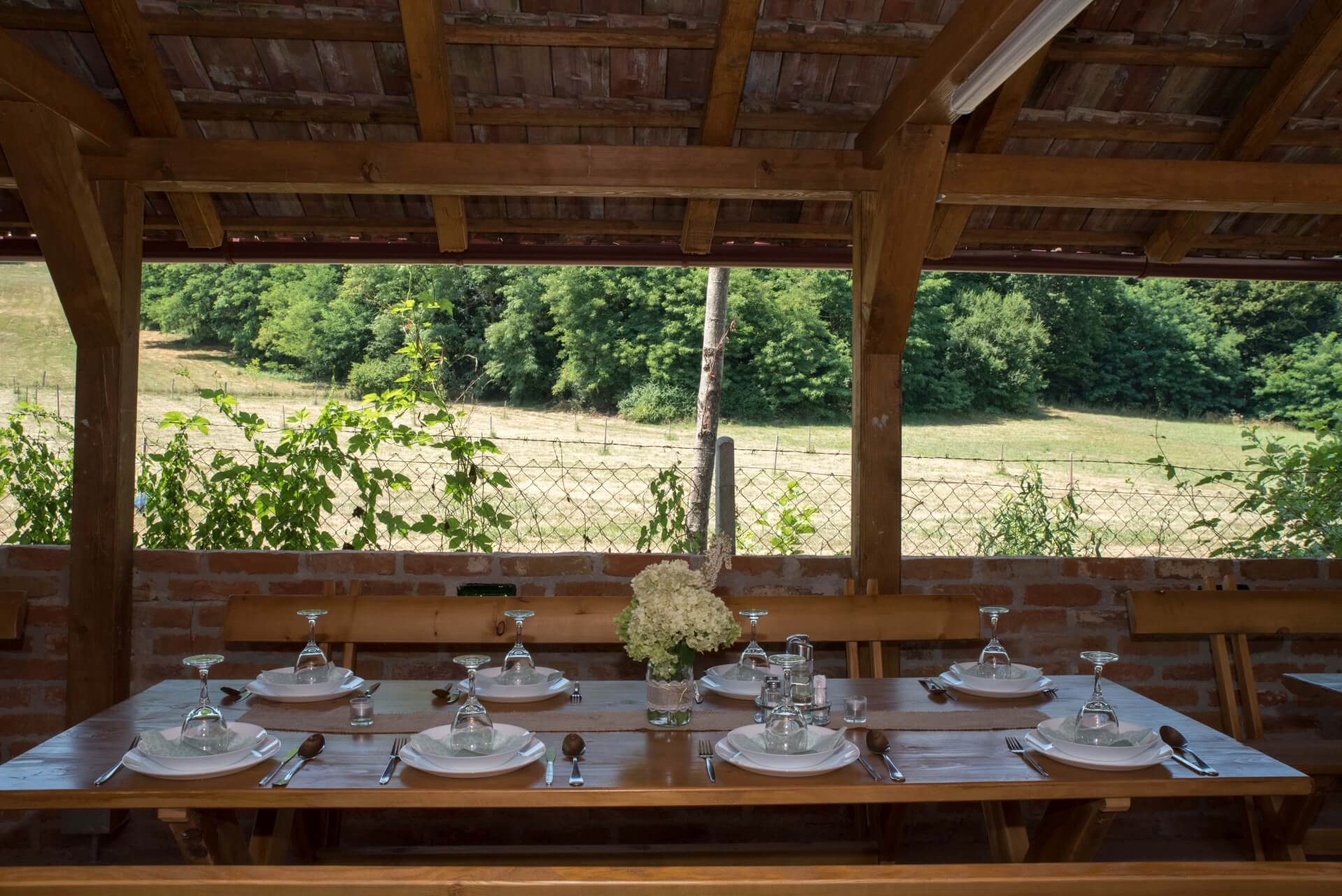 OPG HORVAT Kuća za robinzonski smještajautor P. Uskokovic 5